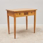 1606 6136 WRITING DESK